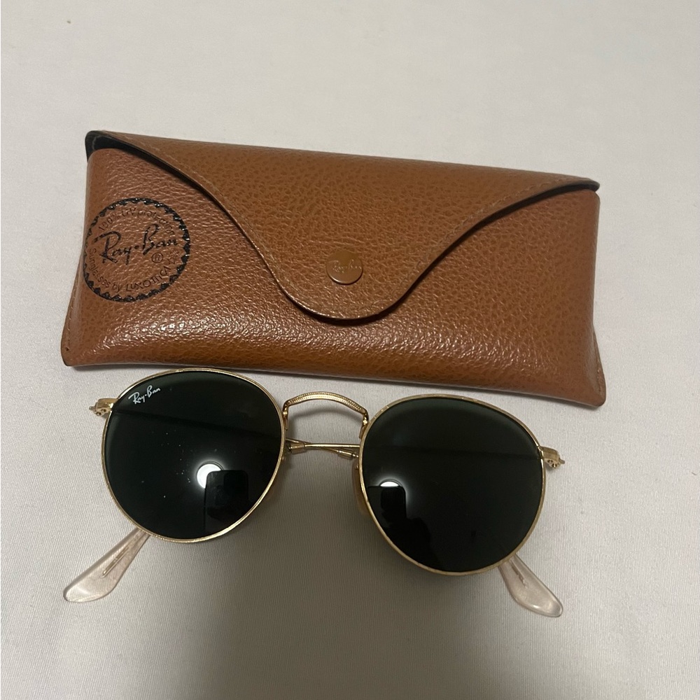 Ray-Ban sunglasses 🕶️ - Picture 2 of 6